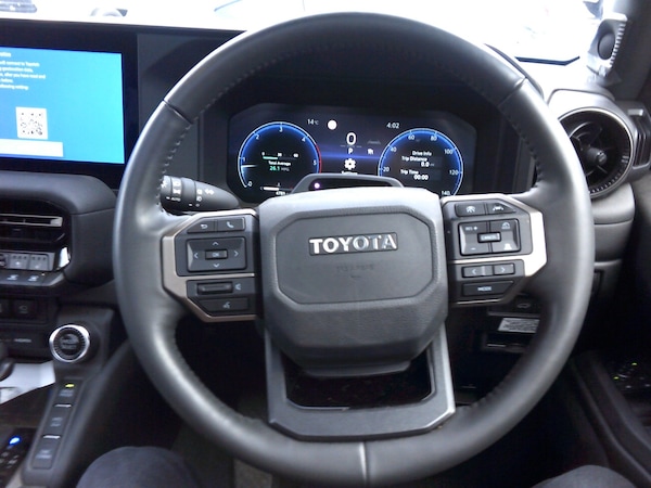 Used Toyota Landcruiser 2024 for sale - 76211925: Photo 10