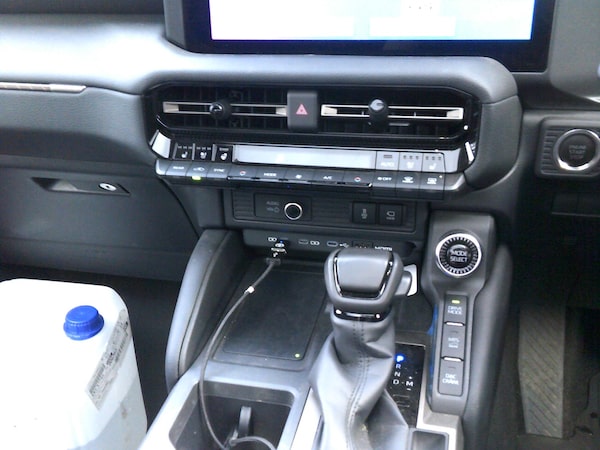 Used Toyota Landcruiser 2024 for sale - 76211925: Photo 13