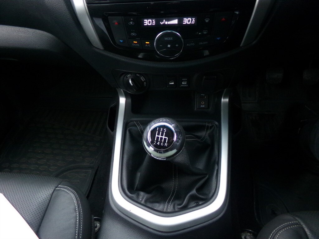 Used Nissan Navara 2016 for sale - 77378157: Photo 13