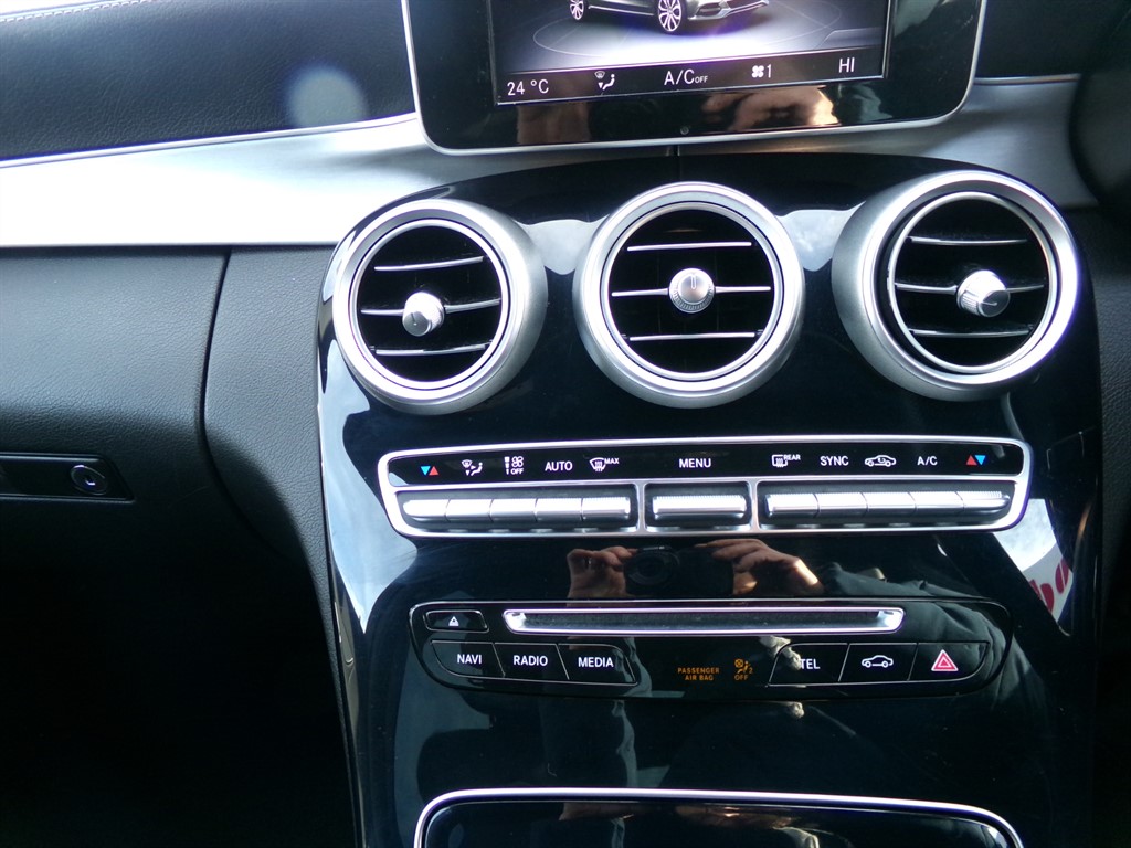 Used Mercedes-Benz C Class 2015 for sale - 77393643: Photo 14