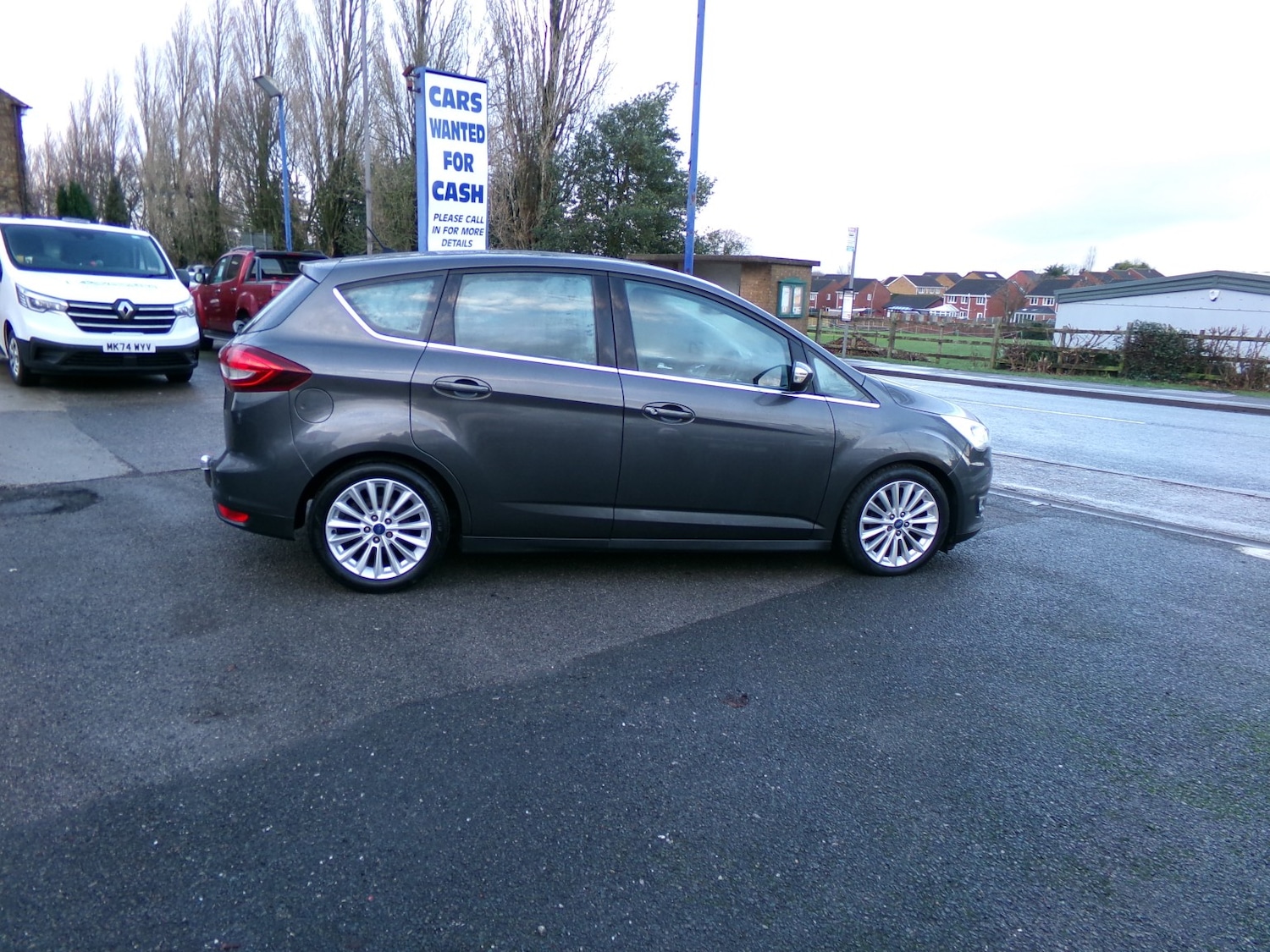 Used Ford C-Max 2016 for sale - 77189230: Photo 4