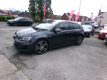 Used Volkswagen Golf 2015 for sale - 78542757: Photo