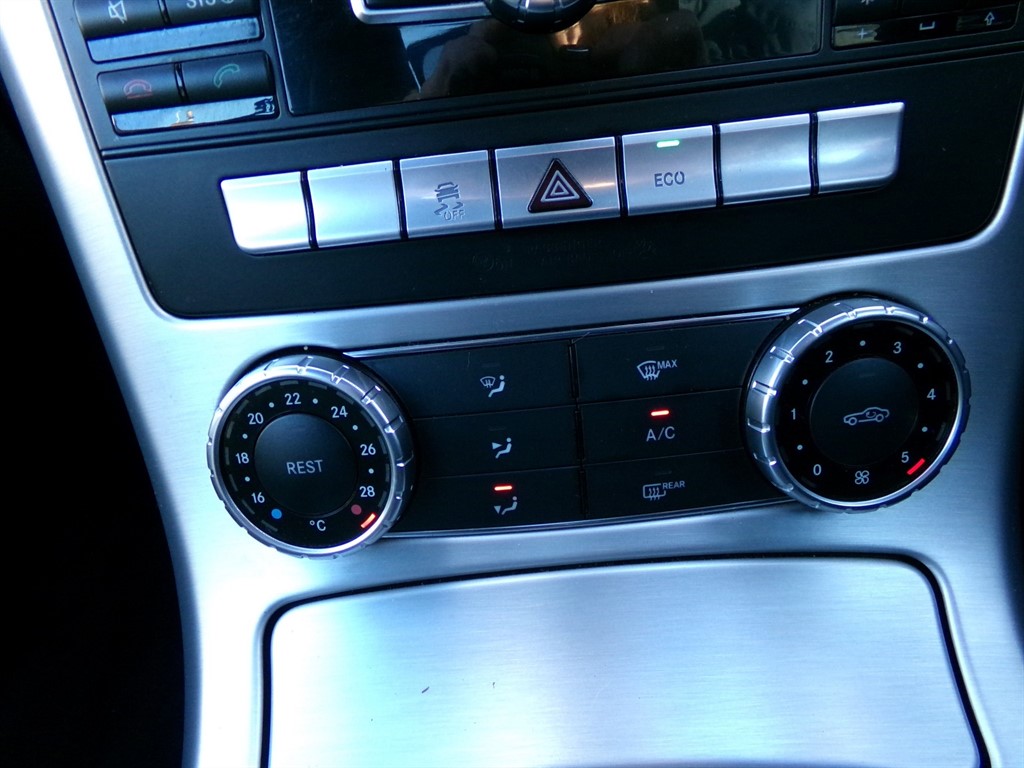 Used Mercedes-Benz SLK 2014 for sale - 77378158: Photo 11