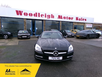 Mercedes-Benz SLK feature image