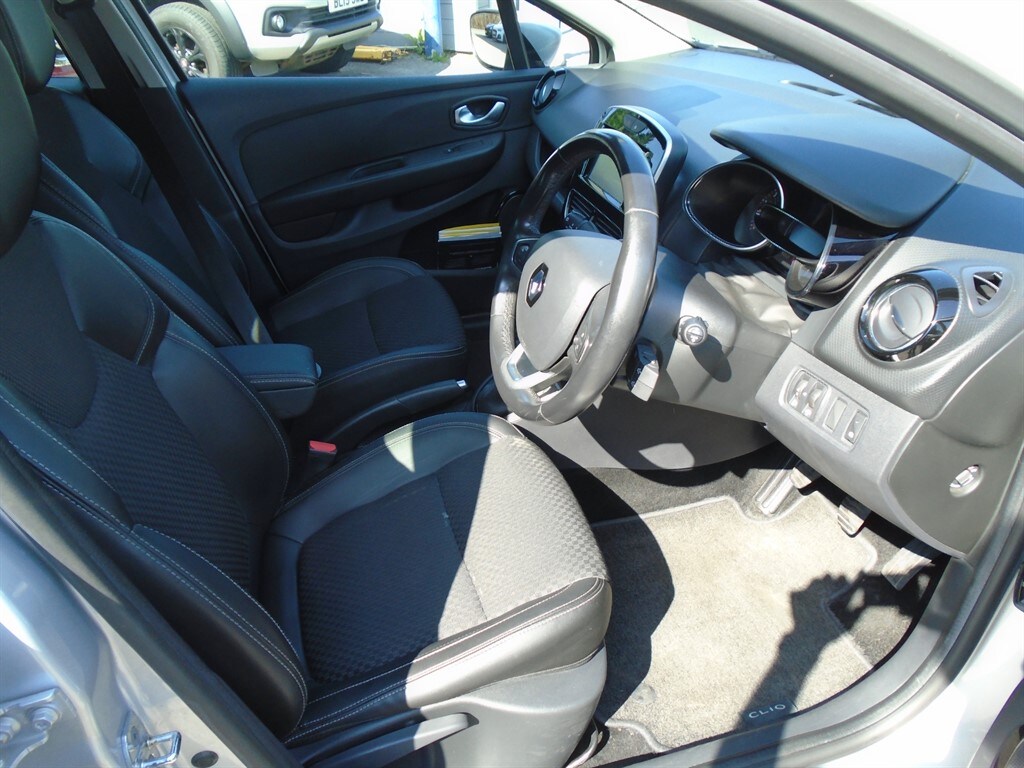 Used Renault Clio 2018 for sale - 77381243: Photo 14