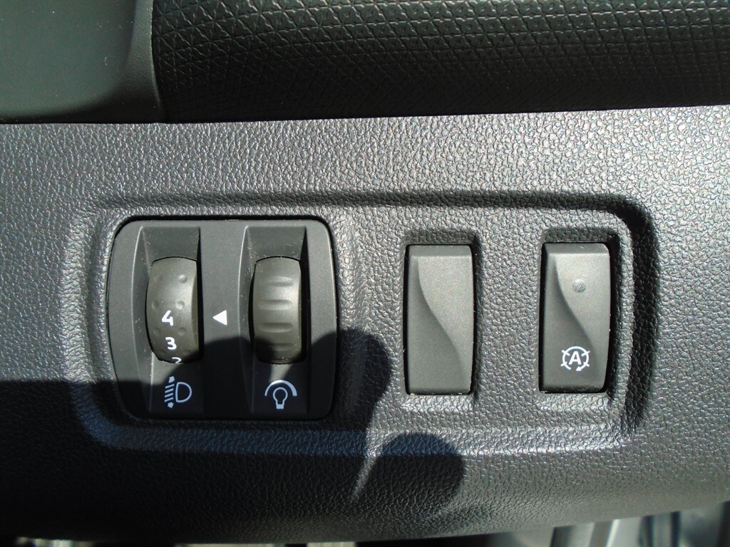 Used Renault Clio 2018 for sale - 77381243: Photo 21