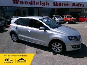 Used Volkswagen Polo 2013 for sale - 79008119: Photo
