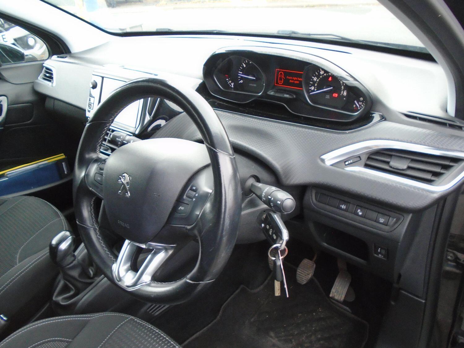 Used Peugeot 208 2019 for sale - 76793758: Photo 13