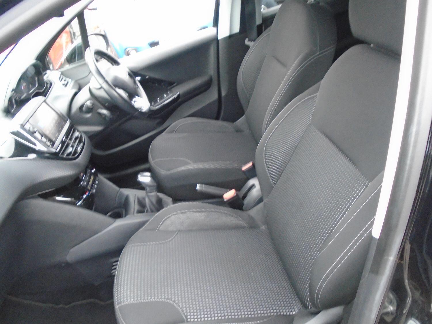 Used Peugeot 208 2019 for sale - 76793758: Photo 15