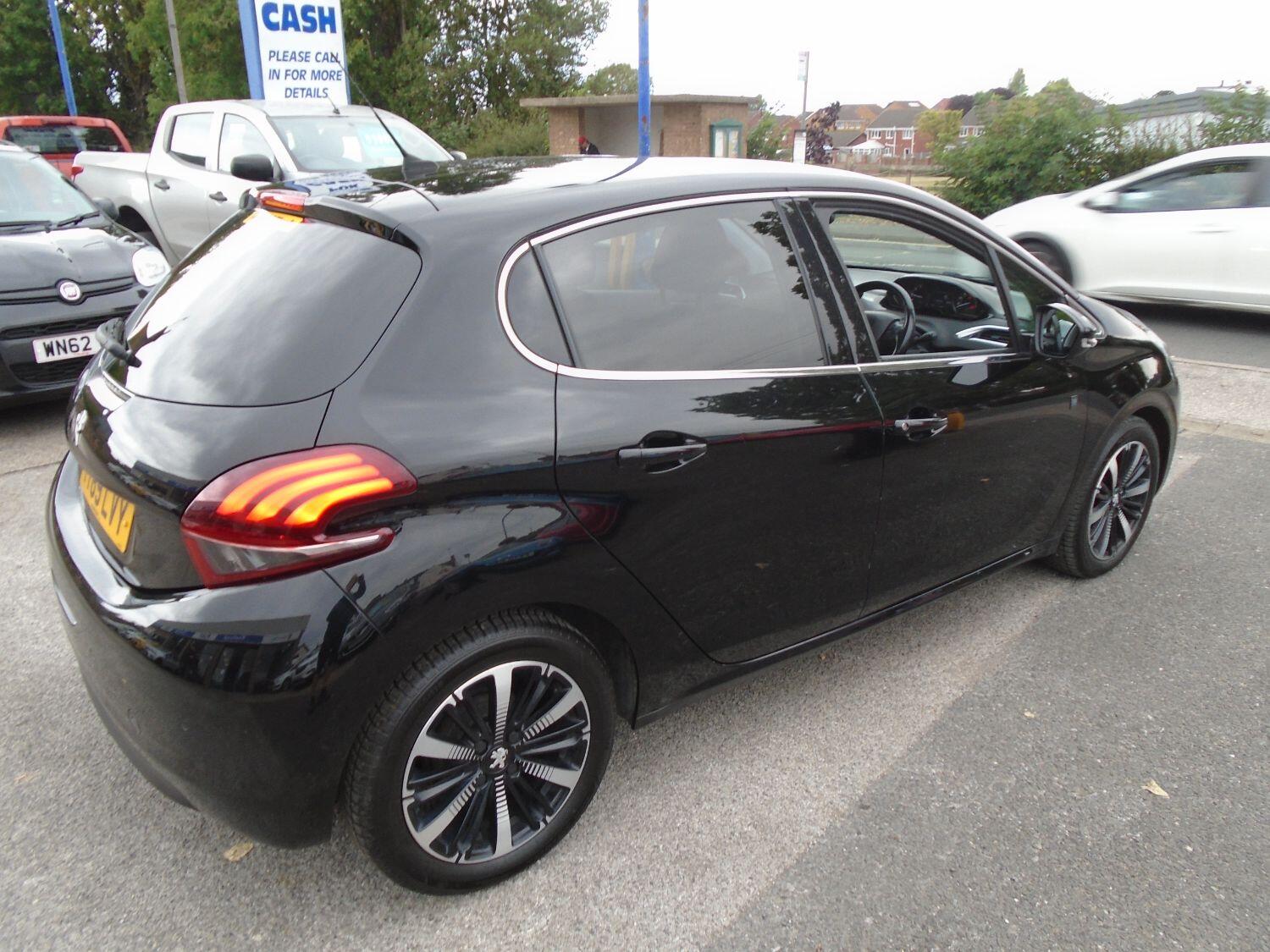 Used Peugeot 208 2019 for sale - 76793758: Photo 9