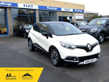 Used Renault Captur 2016 for sale - 76553985: Photo