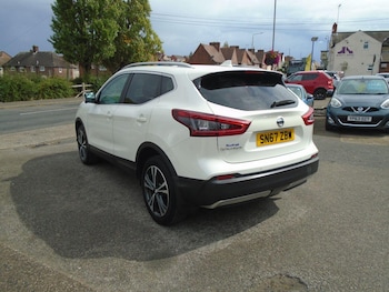 Used Nissan Qashqai 2017 for sale - 75718305: Photo