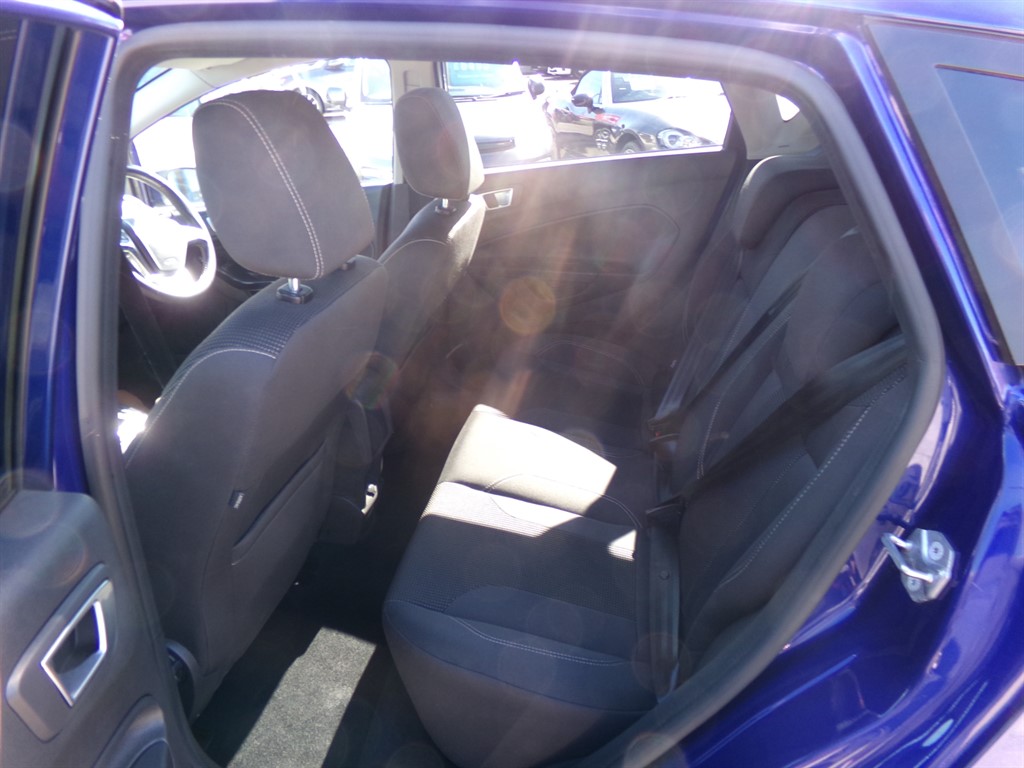 Used Ford Fiesta 2015 for sale - 78117054: Photo 9
