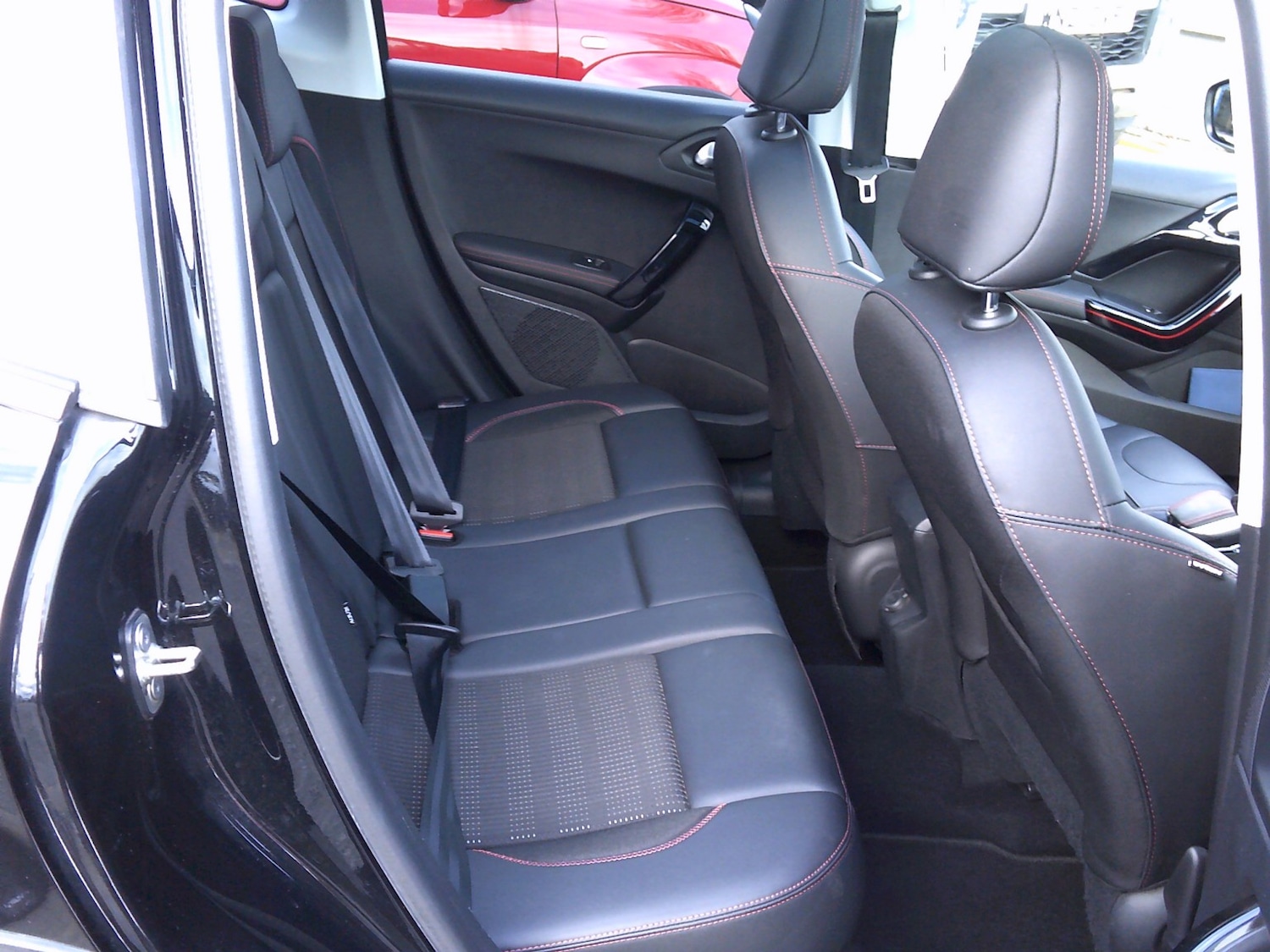 Used Peugeot 2008 2019 for sale - 76643298: Photo 10