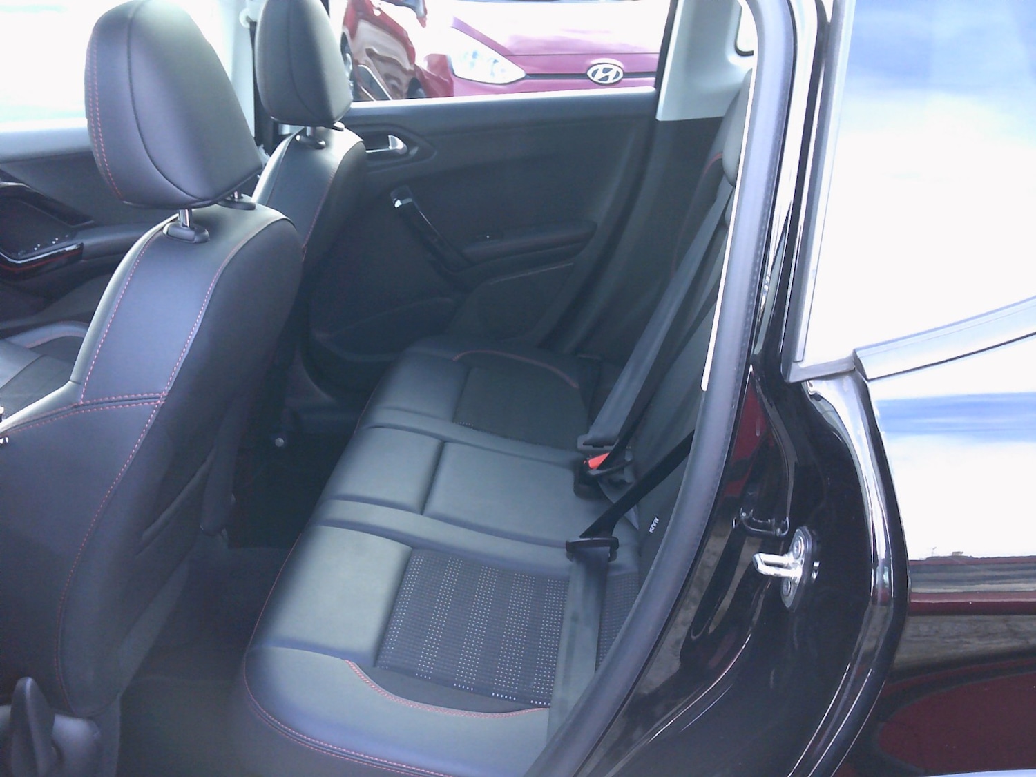 Used Peugeot 2008 2019 for sale - 76643298: Photo 9