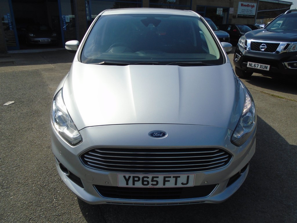 Used Ford S-Max 2015 for sale - 77378136: Photo 3