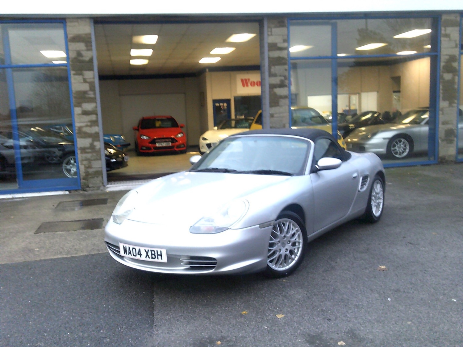 Used Porsche Boxster 2004 for sale - 76618752: Photo 2