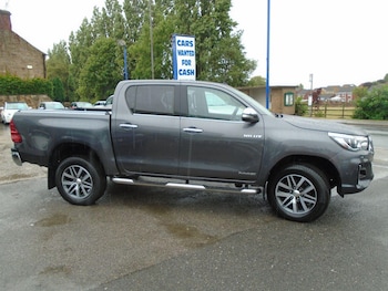 Used Toyota Hilux 2019 for sale - 75255797: Photo
