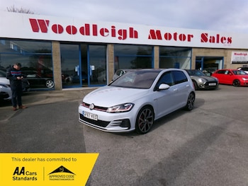 Used Volkswagen Golf 2017 for sale - 78239867: Photo