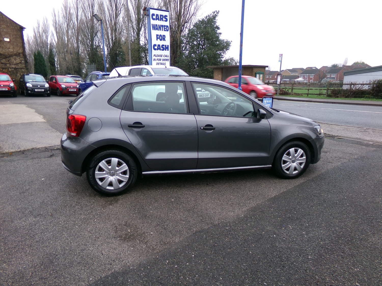 Used Volkswagen Polo 2011 for sale - 77028034: Photo 7