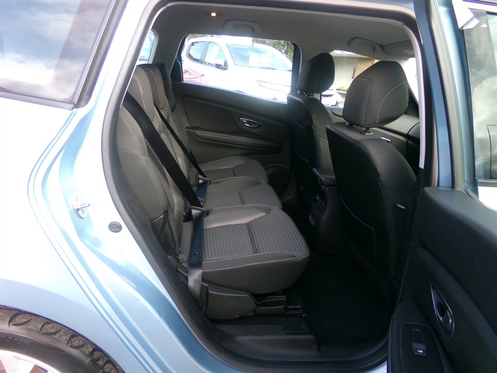 Used Renault Grand Scenic 2019 for sale - 77665329: Photo 11