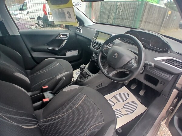 Used Peugeot 208 2012 for sale - 75604087: Photo 10