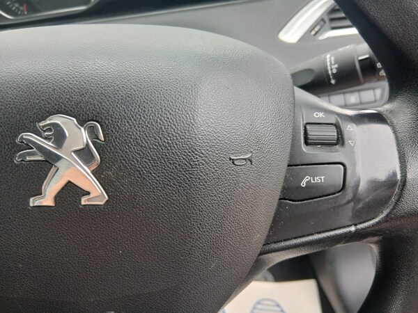 Used Peugeot 208 2012 for sale - 75604087: Photo 13