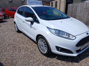 2014 (14) - 1.0 EcoBoost Titanium 5dr