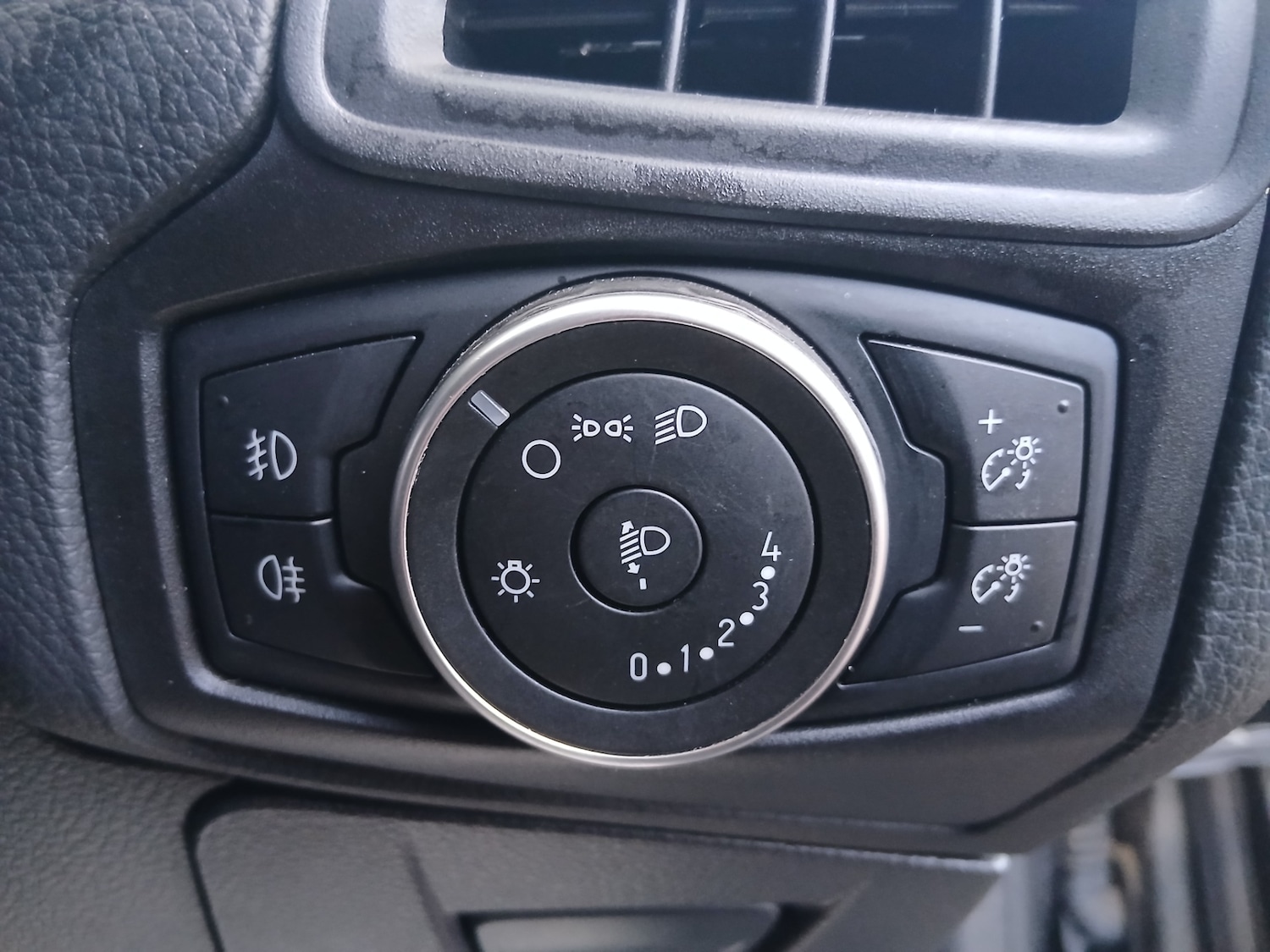 Used Ford Focus 2015 for sale - 76428235: Photo 18