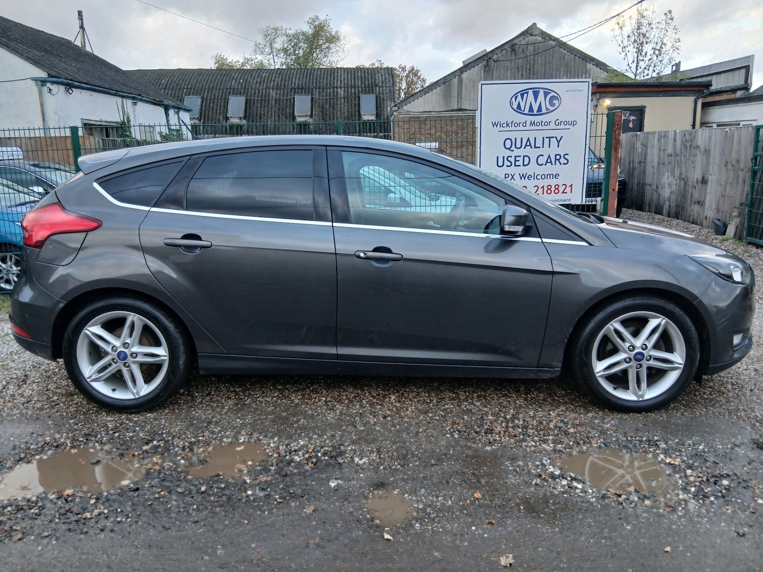 Used Ford Focus 2015 for sale - 76428235: Photo 4