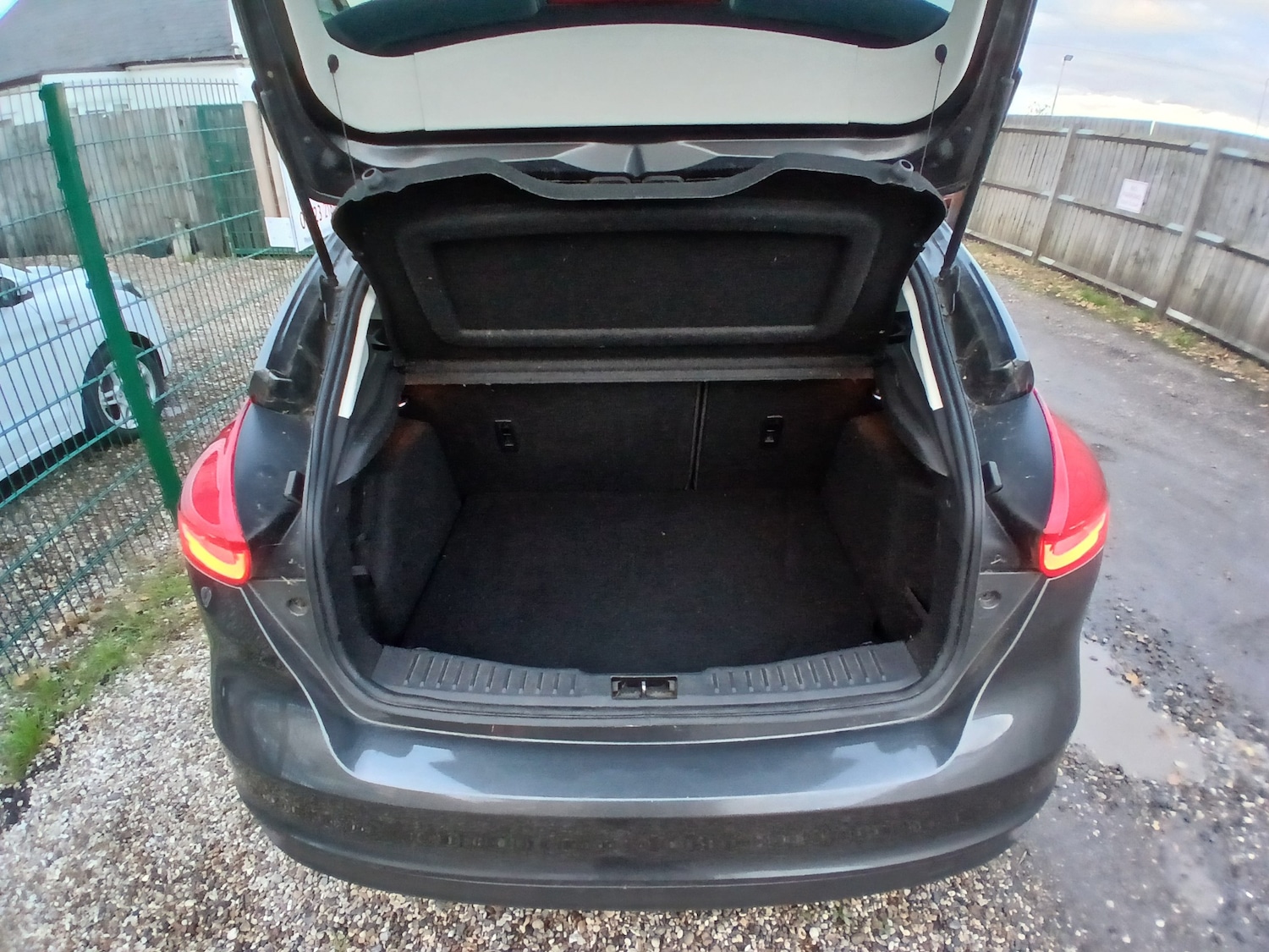 Used Ford Focus 2015 for sale - 76428235: Photo 8