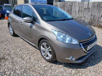 2015 (15) - 1.2 VTi Allure 5dr