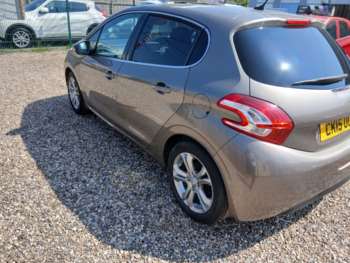 Used Peugeot 208 2015 for sale - 74524555: Photo