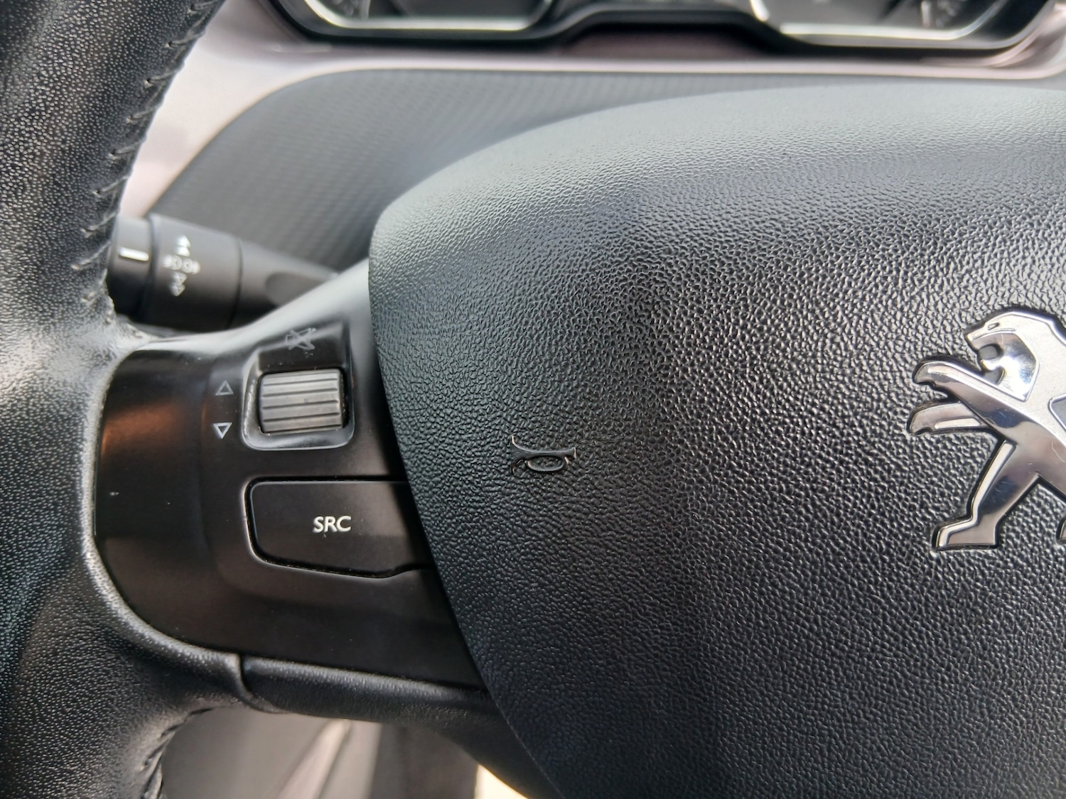 Used Peugeot 2008 2015 for sale - 76554748: Photo 13