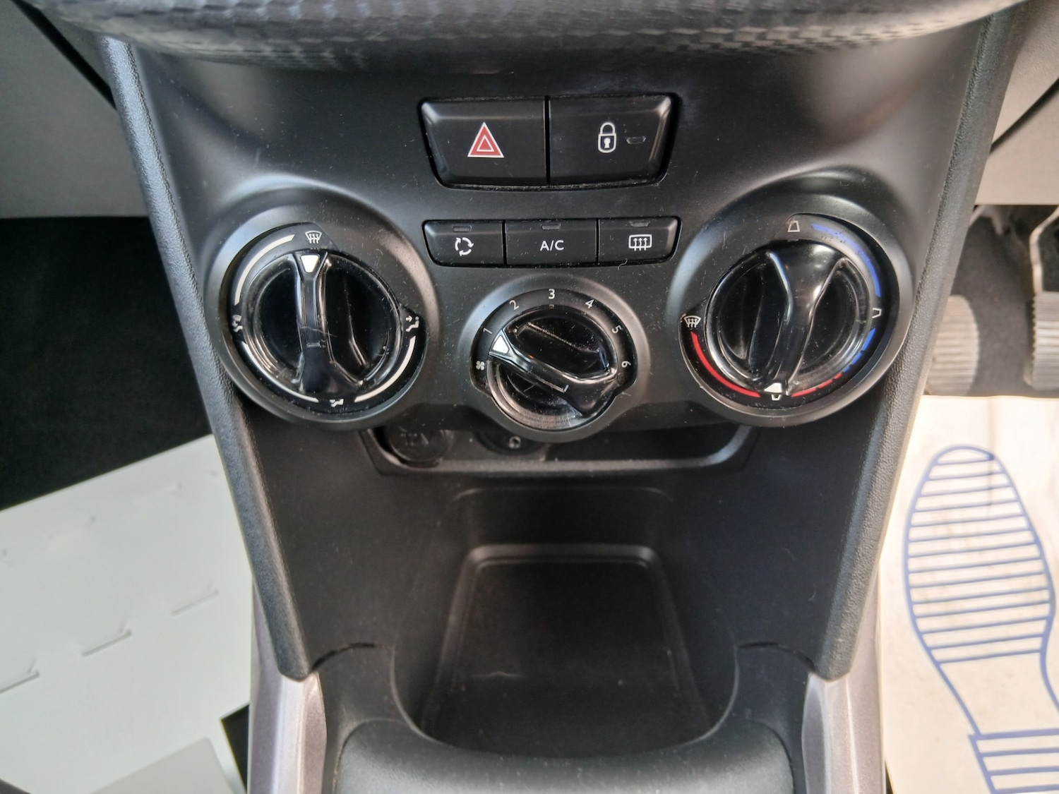 Used Peugeot 2008 2015 for sale - 76554748: Photo 17