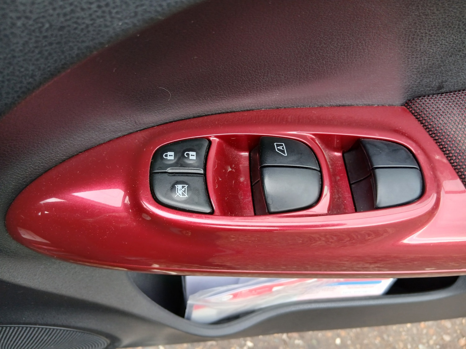 Used Nissan Juke 2011 for sale - 76477541: Photo 17