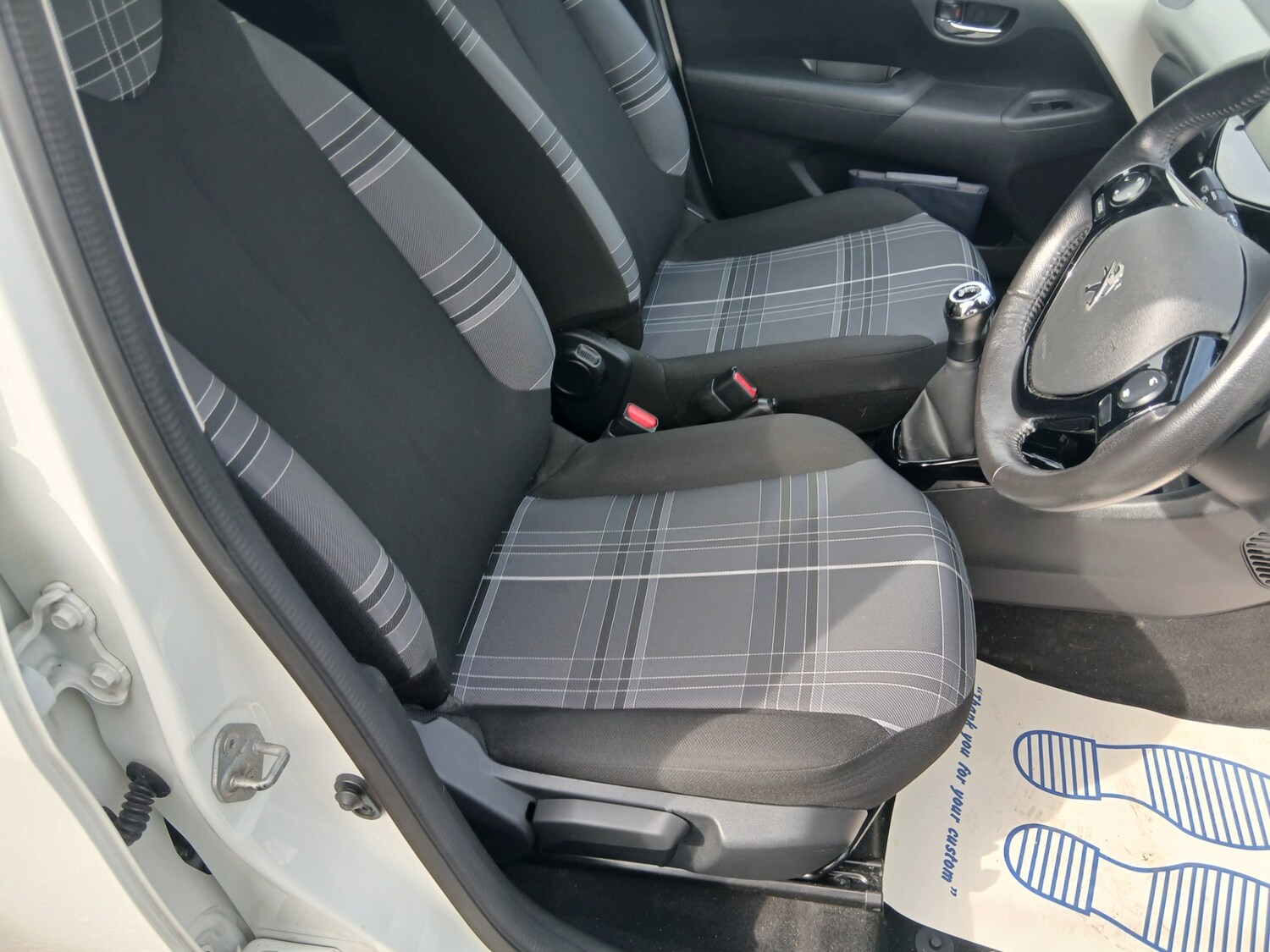 Used Peugeot 108 2016 for sale - 77915791: Photo 14