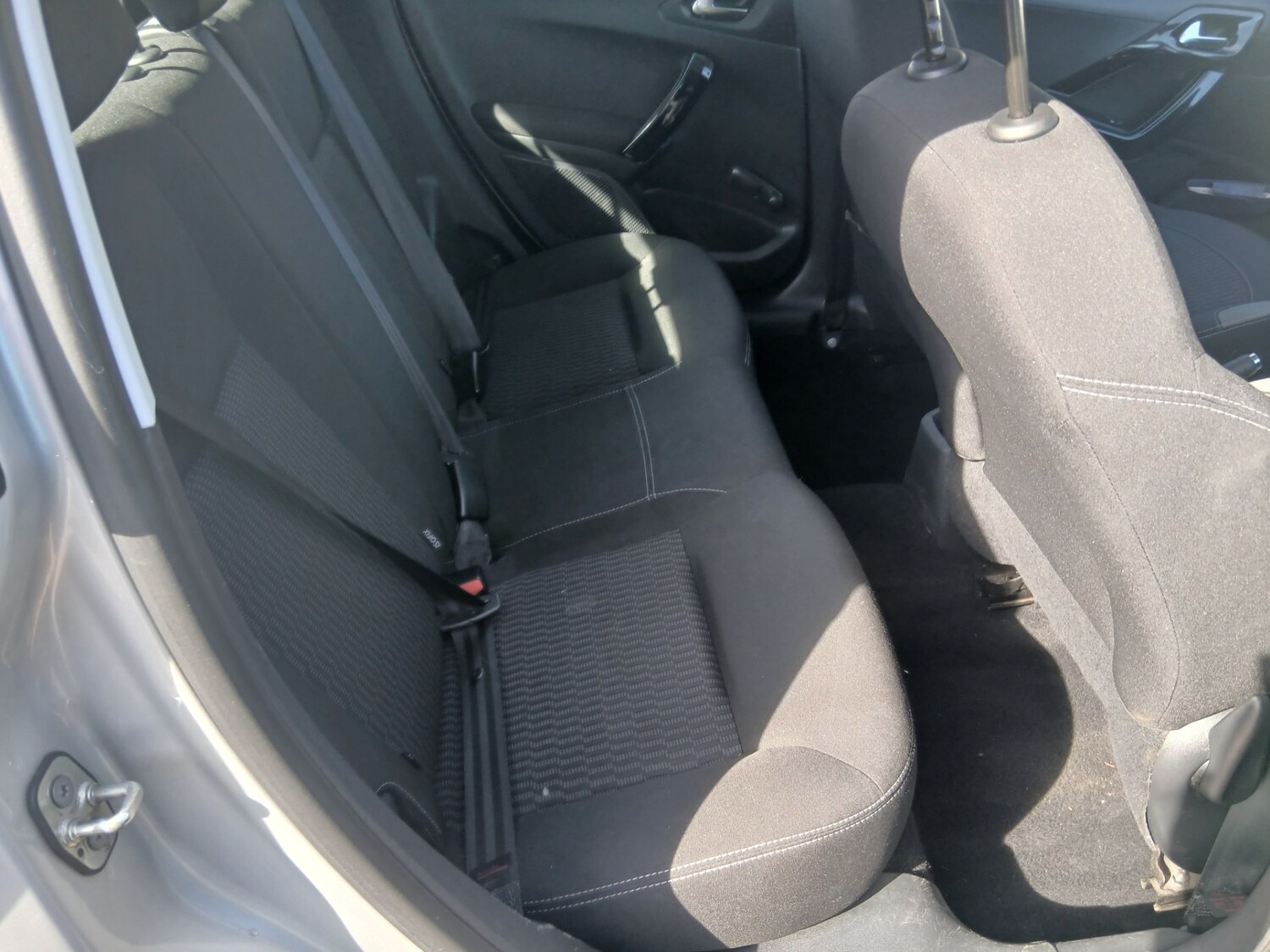 Used Peugeot 208 2015 for sale - 77973911: Photo 11