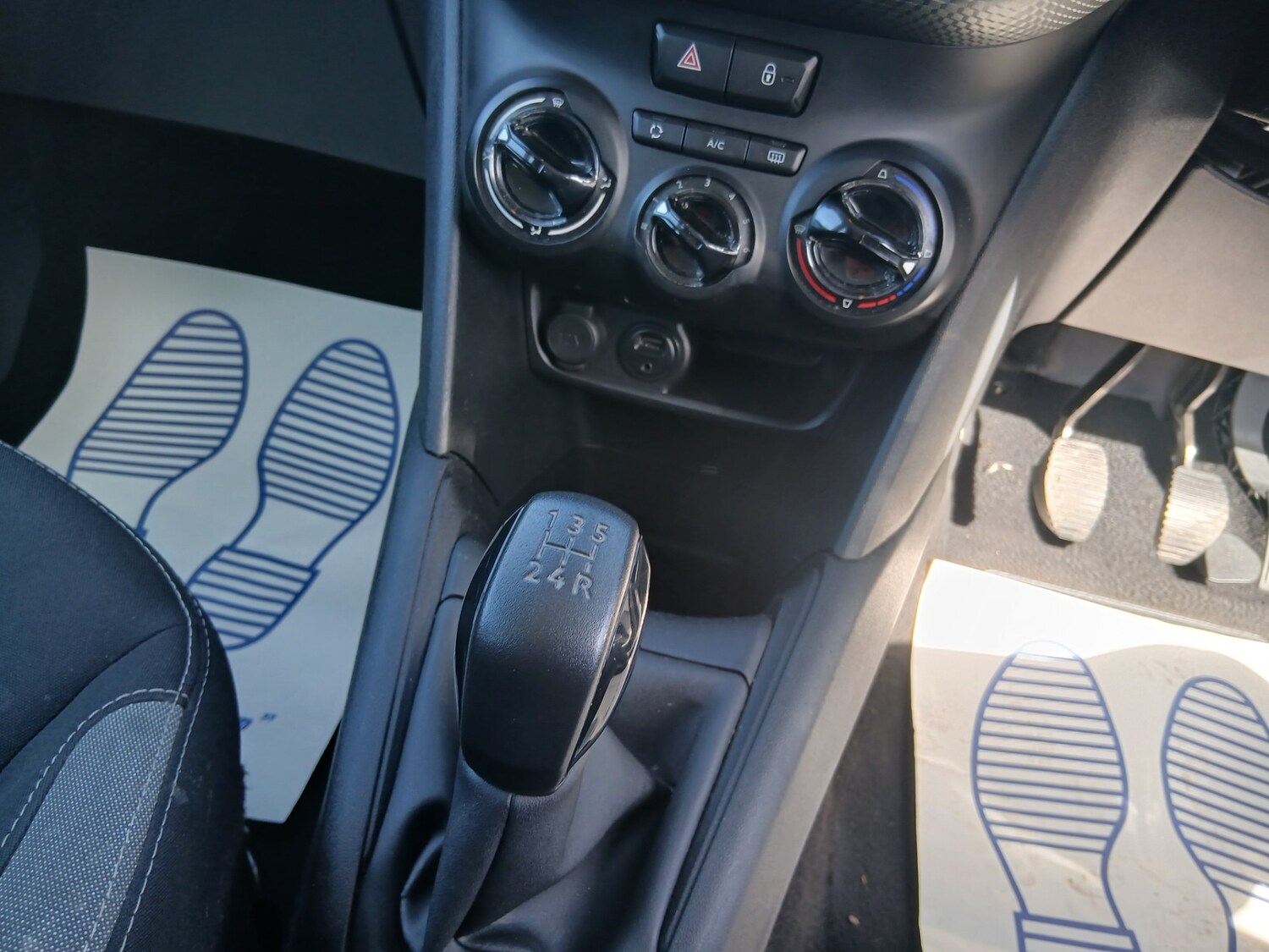 Used Peugeot 208 2015 for sale - 77973911: Photo 18