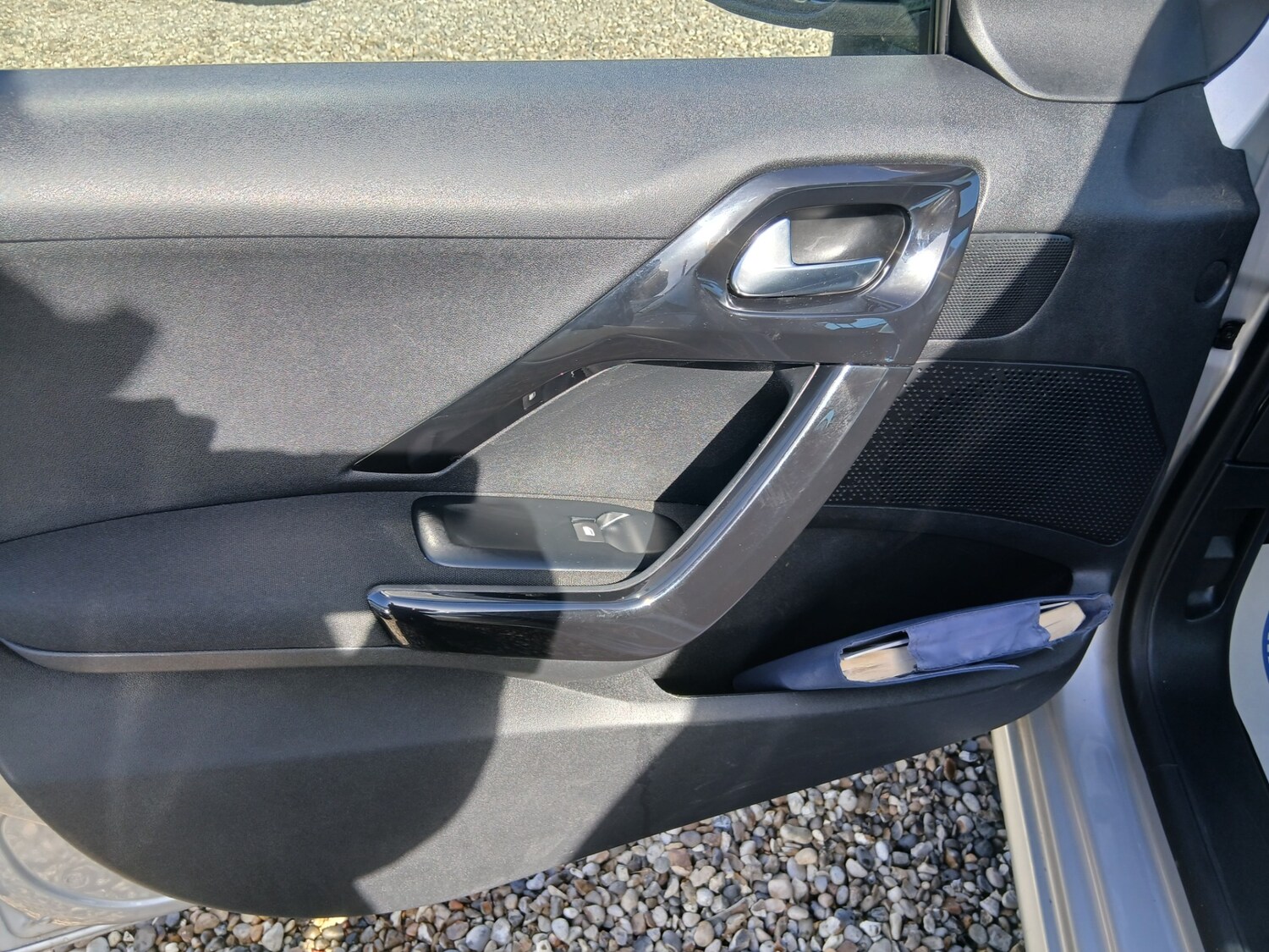 Used Peugeot 208 2015 for sale - 77973911: Photo 9