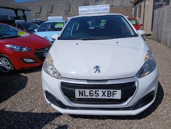 Used Peugeot 208 2015 for sale - 78389543: Photo
