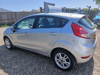 Used Ford Fiesta 2015 for sale - 78390805: Photo