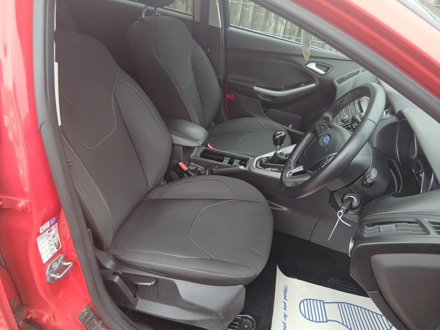 Used Ford Focus 2014 for sale - 77324679: Photo 8