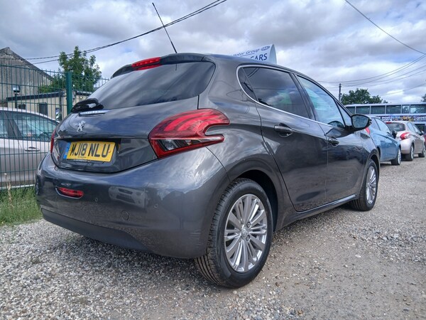 Used Peugeot 208 2018 for sale - 75535867: Photo 6