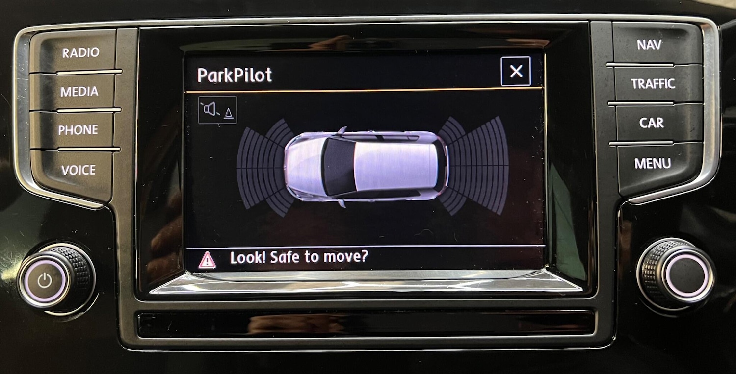 Used Volkswagen Golf 2014 for sale - 76752965: Photo 24