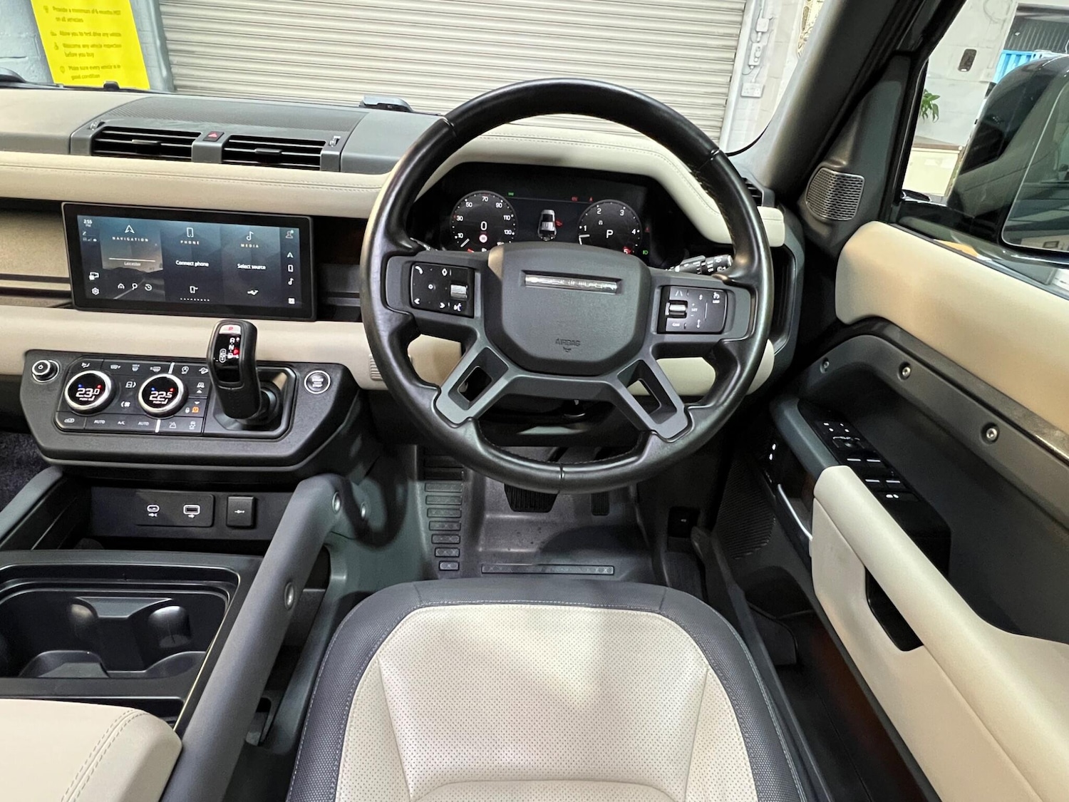 Used Land Rover Defender 110 2022 for sale - 76607102: Photo 13