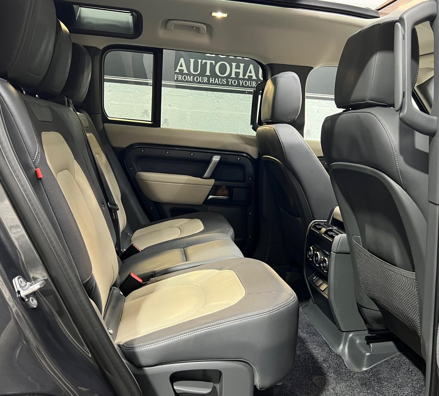 Used Land Rover Defender 110 2022 for sale - 76607102: Photo 19