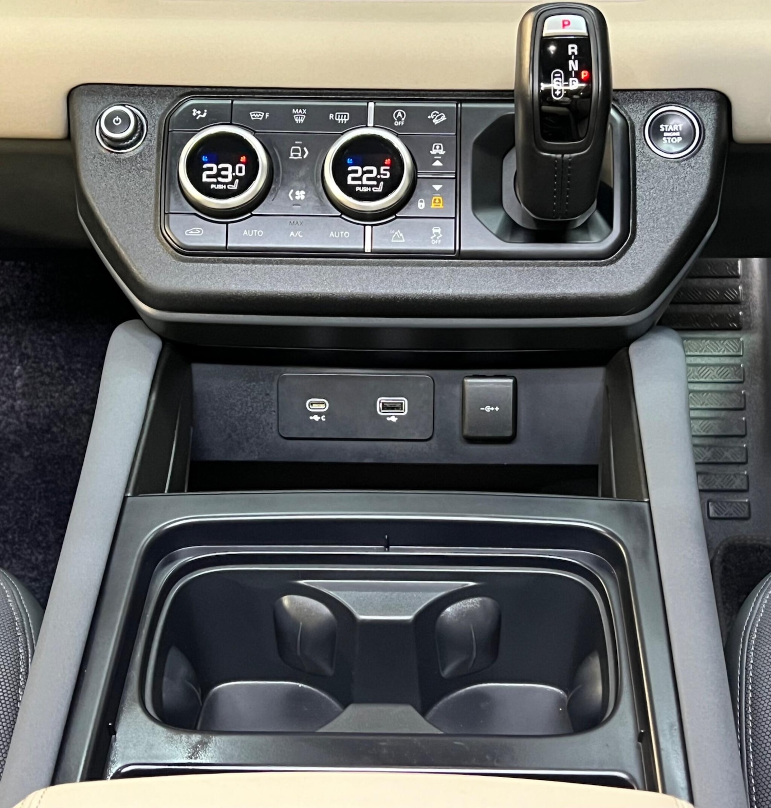 Used Land Rover Defender 110 2022 for sale - 76607102: Photo 22