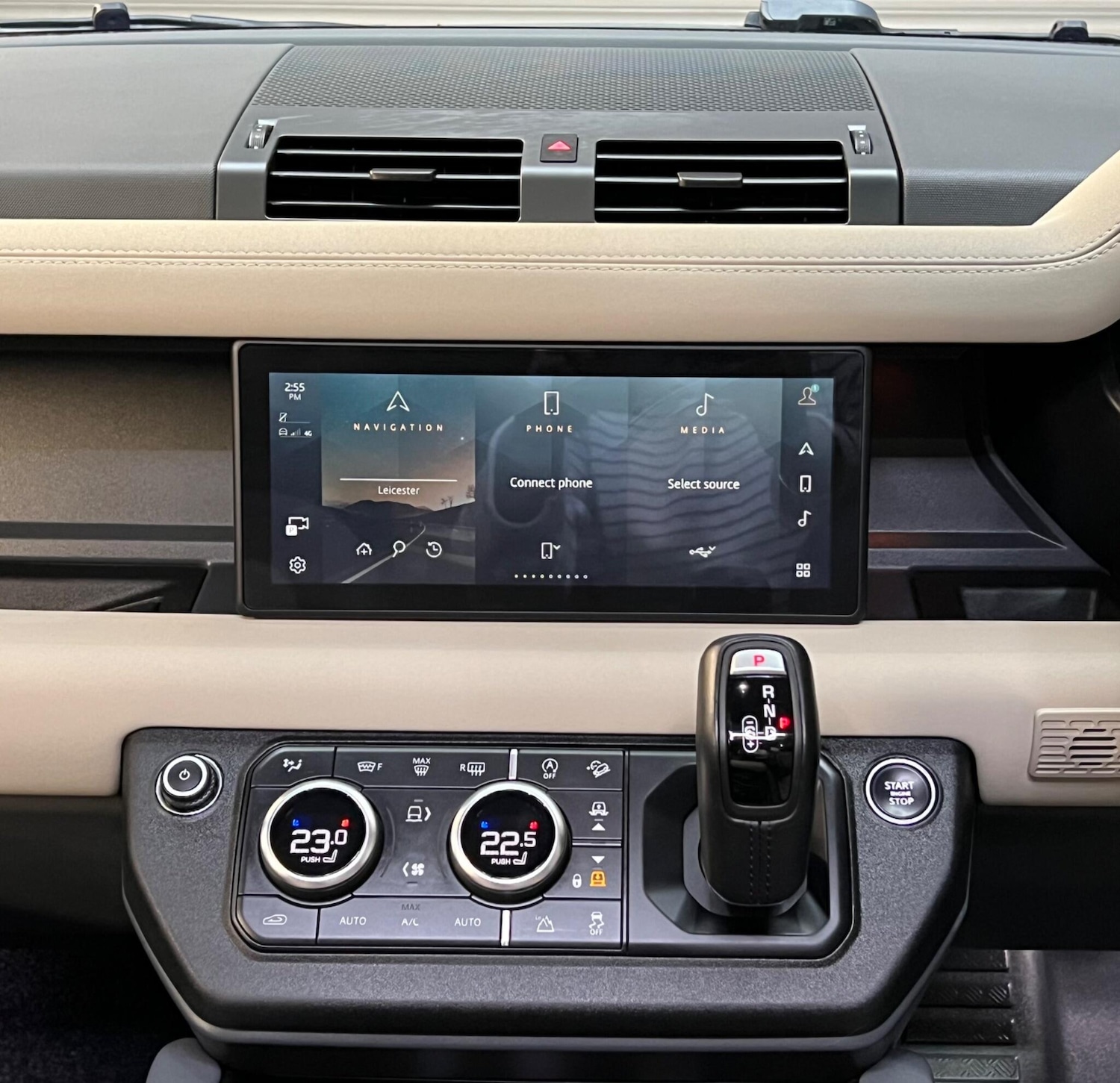 Used Land Rover Defender 110 2022 for sale - 76607102: Photo 28