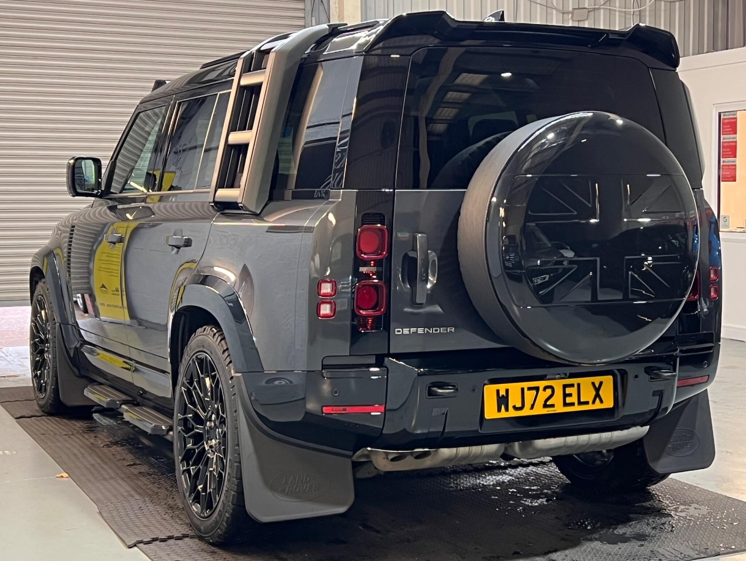 Used Land Rover Defender 110 2022 for sale - 76607102: Photo 4